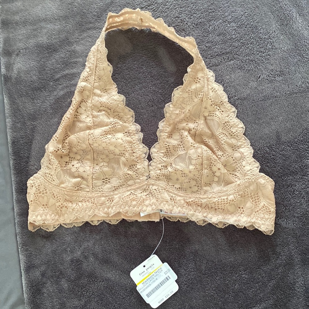 NWT GALLOON LACE HALTER BRALETTE IN NUDE